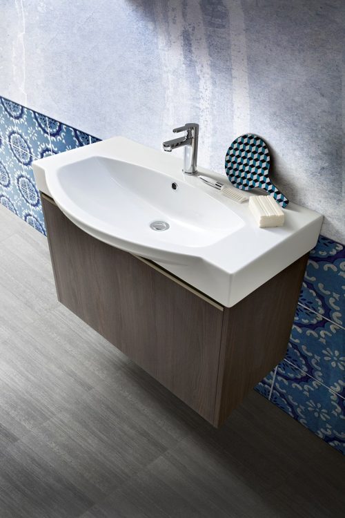 Badmeubel collectie met kast voor wasmachine en droger