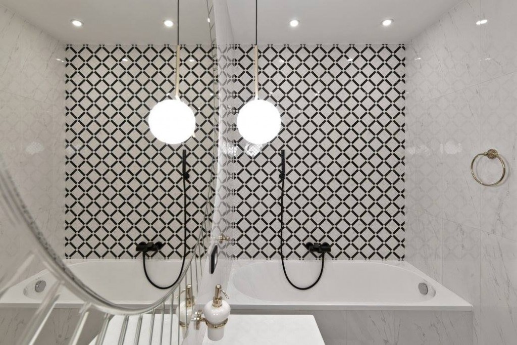 Chique klassieke badkamer door interieur architect Indrė Sunklodienė