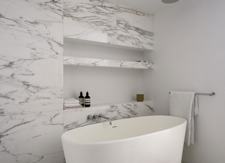 De luxe badkamer van een mooie Tribeca loft