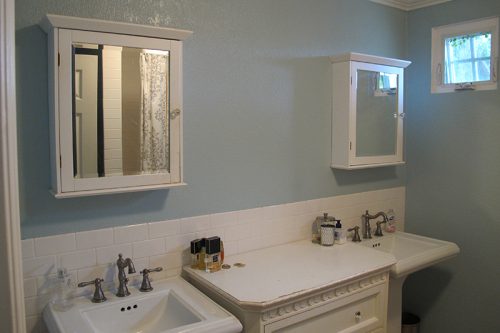 Donkere badkamer make-over