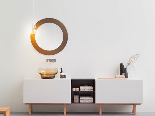 Glazen waskommen badkamer