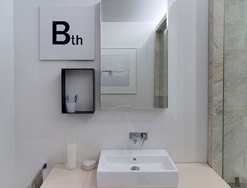 Hippe badkamer voor een jong gezin