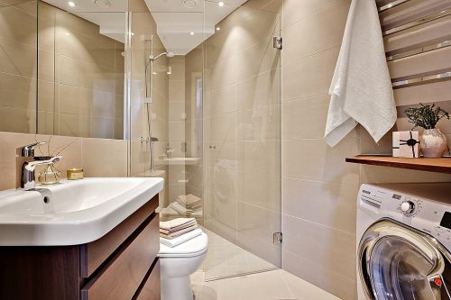 Inrichting van driehoekige badkamer