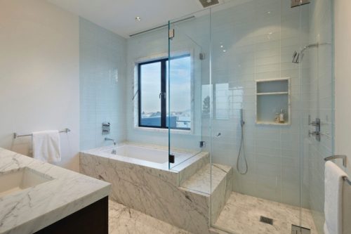Klassiek badkamer ontwerp door Studio Vara
