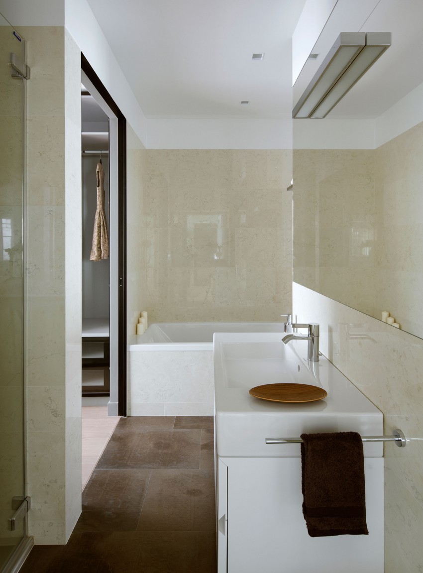 Klassiek chique moderne badkamer uit Warschau