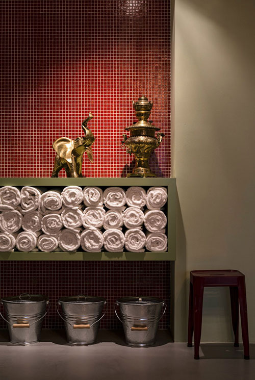 Klassieke badkamer van 25 Hours hotel Wenen