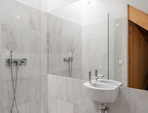 Kleine badkamer van chalet in Portugal