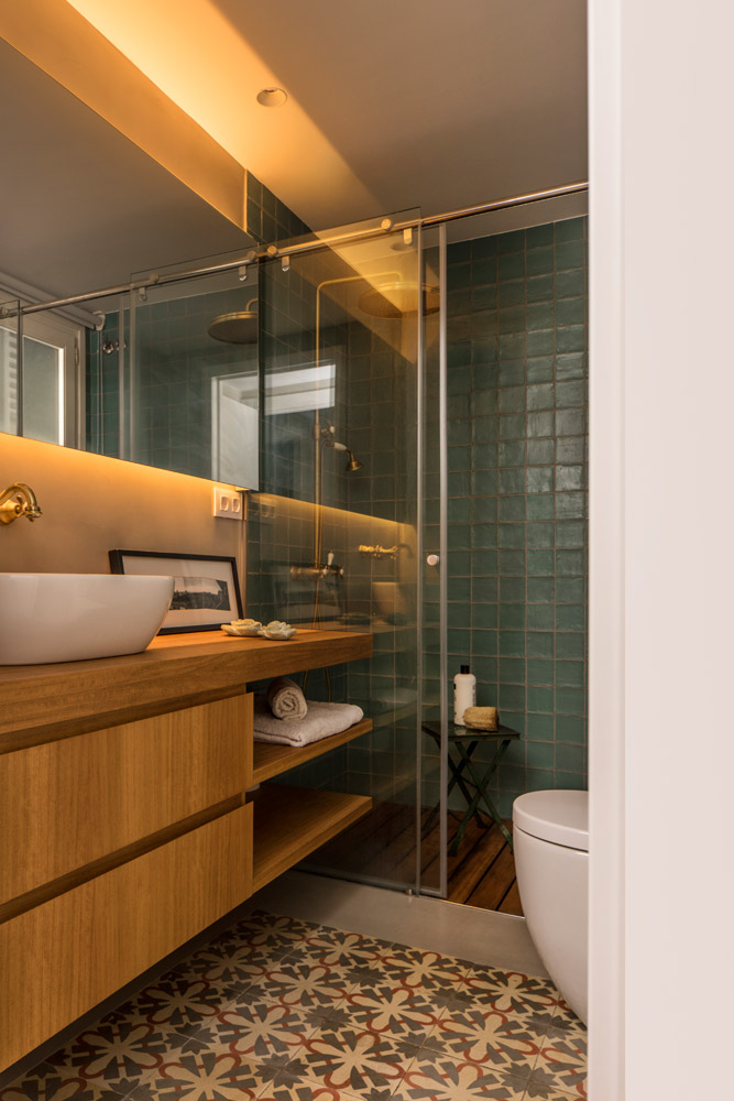 Kleine badkamer met een exotische sfeer