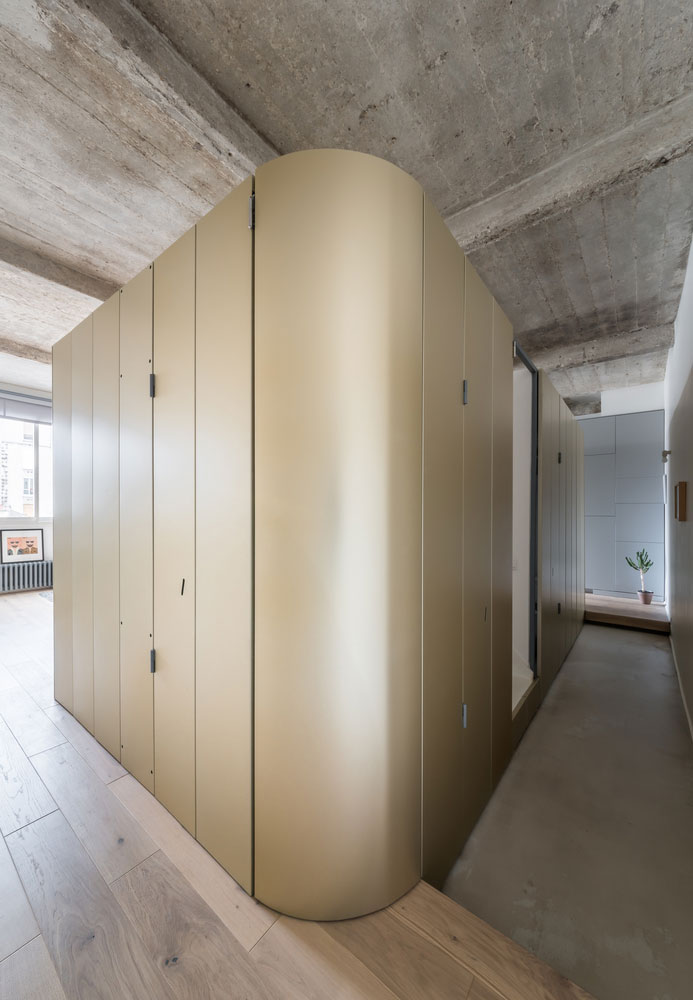 Kleine speelse badkamer met modern retro tintje