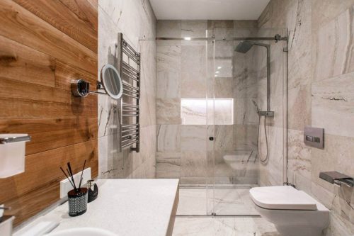 Luxe badkamer door architectenbureau Sretenka