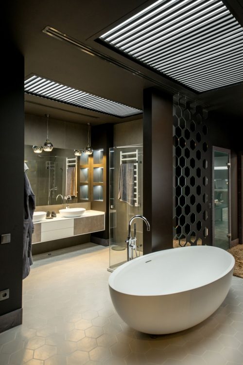 Luxe badkamer van bekende voetballer