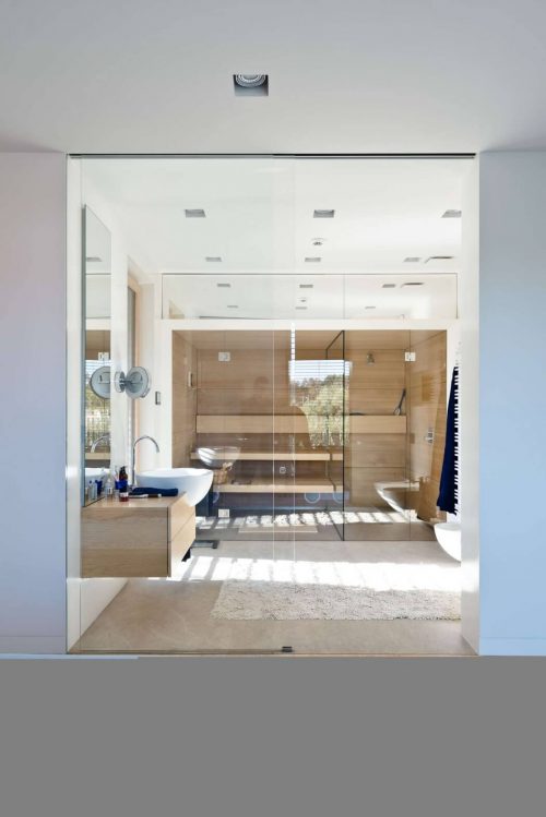 Luxe moderne badkamer met sauna