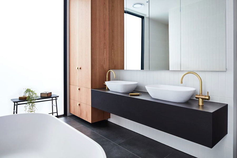 Luxe moderne badkamer van het Courtyard House