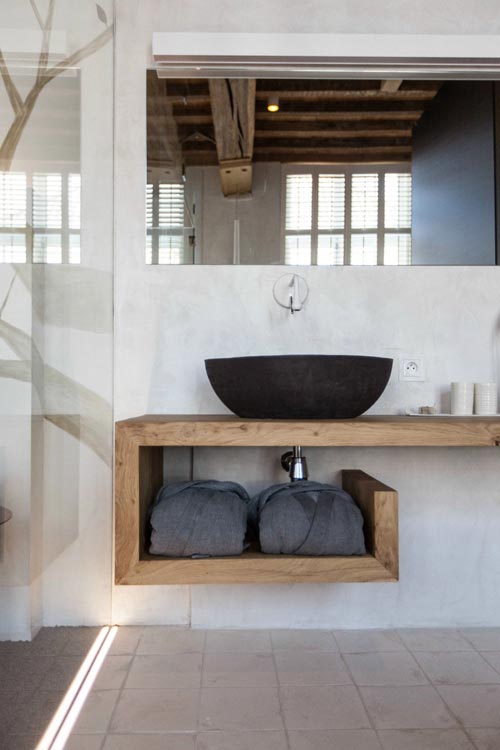Luxe rustieke badkamer van designhotel