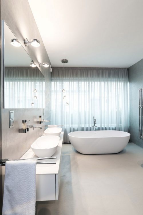 Moderne badkamer met beton cire