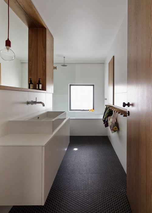 Moderne badkamer van bungalow