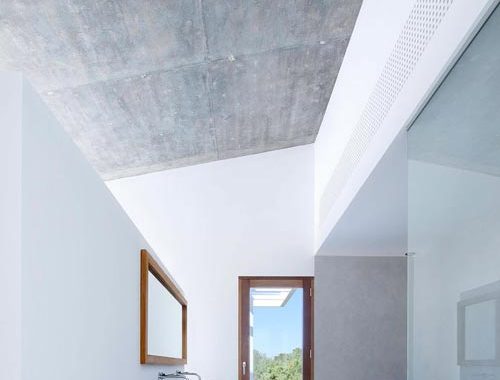 Moderne badkamer in villa Formentera