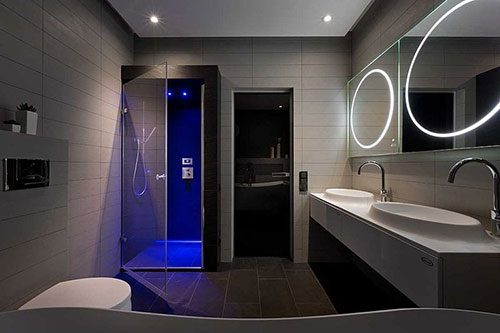 Moderne design badkamer in penthouse appartement