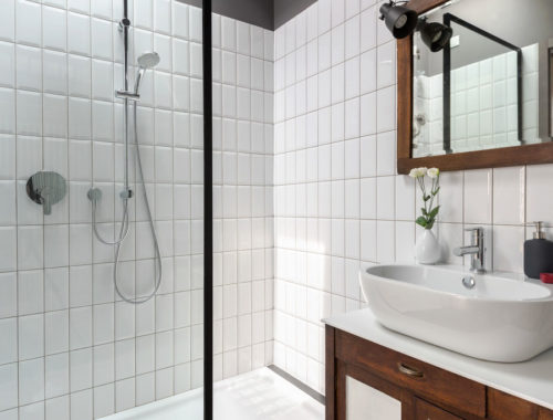 Moderne loft badkamer met een klassiek vintage tintje