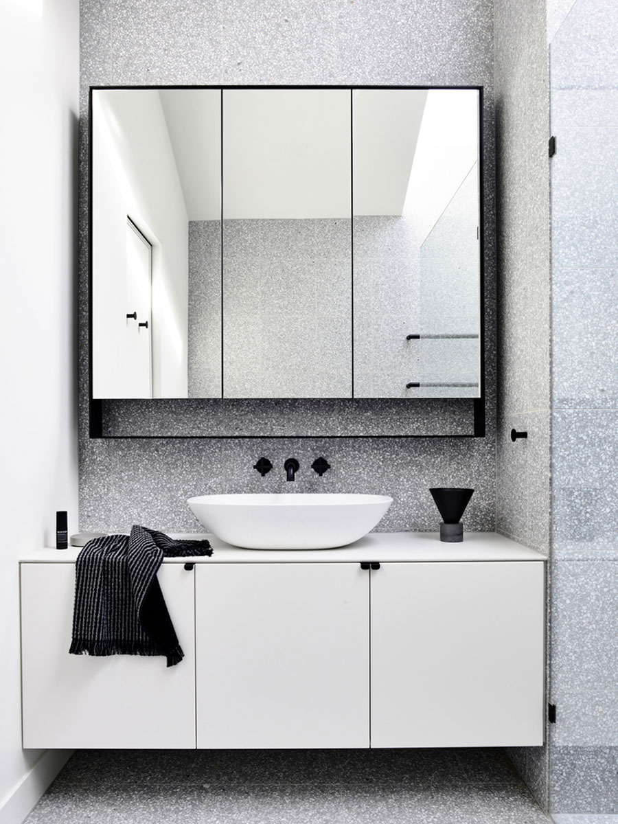 Monochroom badkamer ontwerp