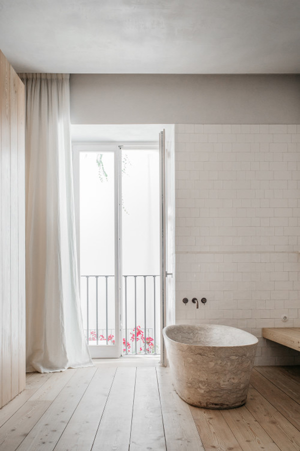 Natuurlijke serene badkamer van Santa Clara 1728