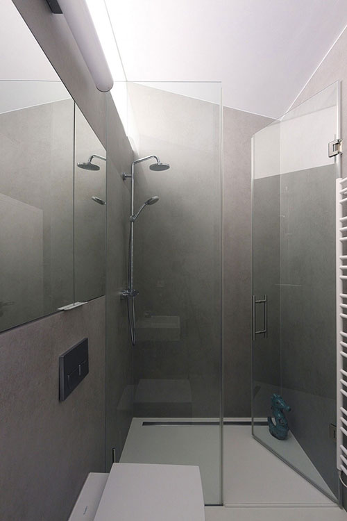 Praktische badkamer met plek voor wasmachine