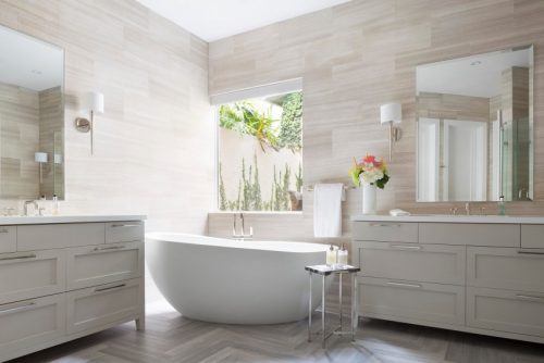 Romantische badkamer door Kista Watterworth Design Studio