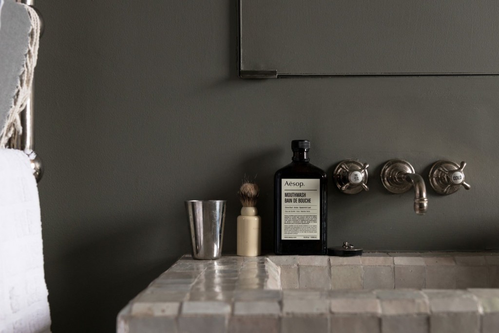 Stoere loft badkamer van Ilse Crawford