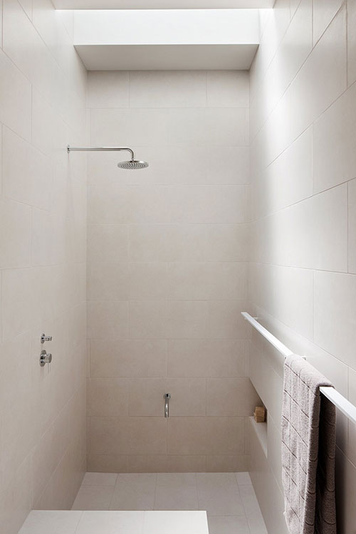 Super minimalistische badkamer