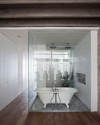 Transparante loft badkamer