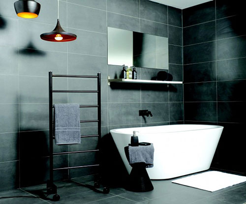 Zwarte designbadkamer