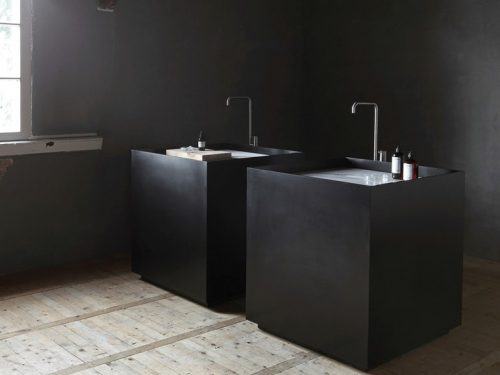 Zwarte vierkante vrijstaande wastafels van NotOnlyWhite